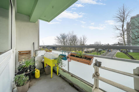 1400756-10-696e42...