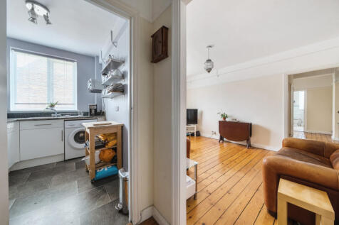 1303953-4-6842a78...