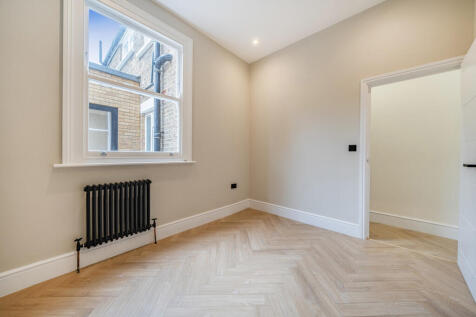 1347201-15-68b6db...