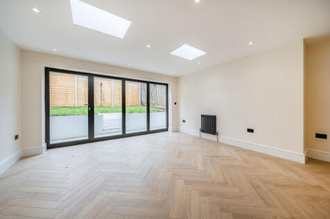 1347201-6-68b6daf...