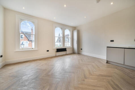 1347199-8-68b6d12...