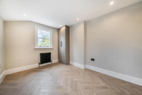 1347199-5-68b6d07...