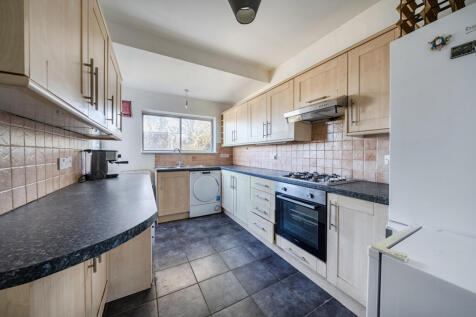 1382646-12-691b08...