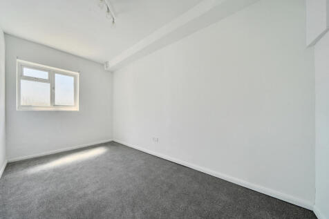 1311537-8-684c249...