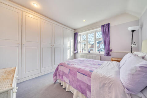 1394008-4-6945703...