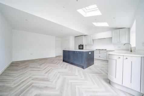 Reception/Kitchen