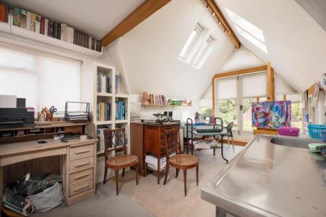 Bedroom/Studio