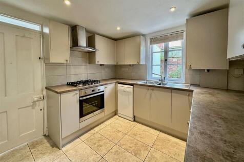 33 Cedars Road - 04.jpeg