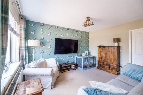 Burnbridge Drive-12.jpg