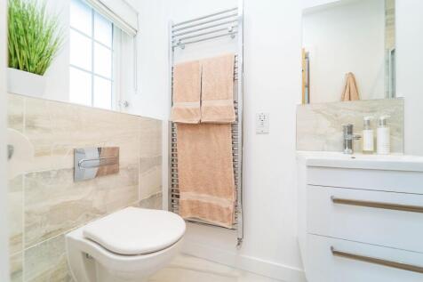Second en-Suite Shower Room