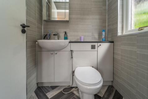 Bedroom Two En-suite