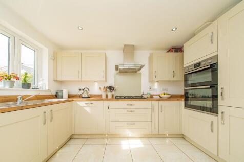 Breakfasting Kitchen