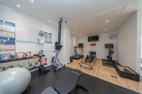 Garage Convertion / Gym
