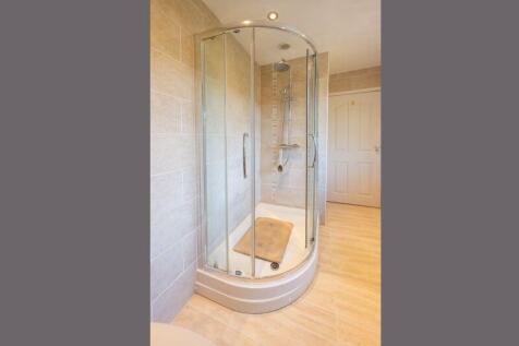 SHOWER CUBICLE