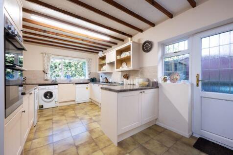 KITCHEN (REAR) (3)