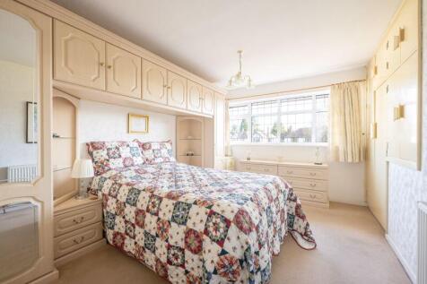 BEDROOM NO. 1 (FRONT) (2)