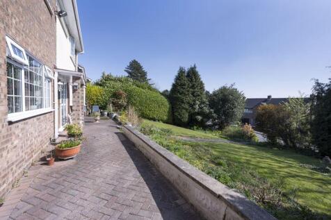 FRONT GARDEN from PROPERTY