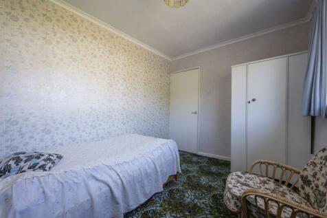 BEDROOM NO. 3 (2)