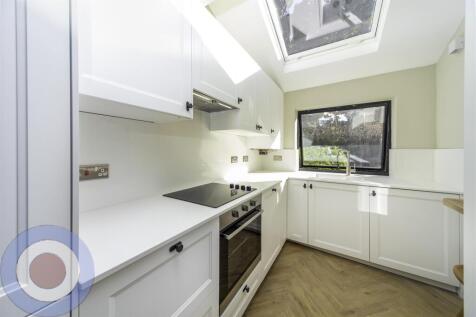 Kitchen-Edit copy.jpg