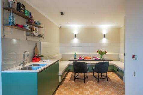 Shared Kitchen 