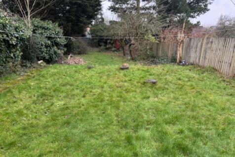 201 Bromford Road garden 2