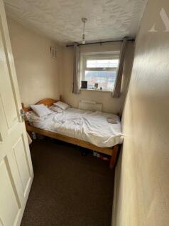 73 Twycross Grove bedroom 3 