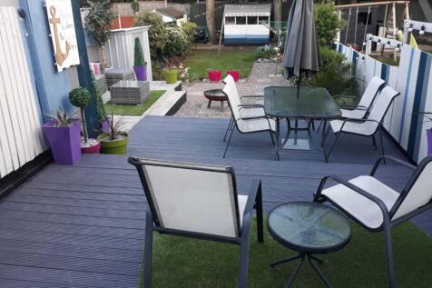 32 Ermington Road back garden