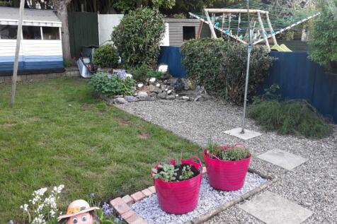 ermington crescent garden 2
