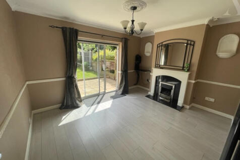 17 collingbourne rec 2