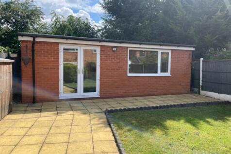 17 collingboune summer house. 2
