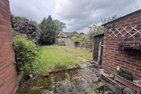 71 Colesbourne Road Garden