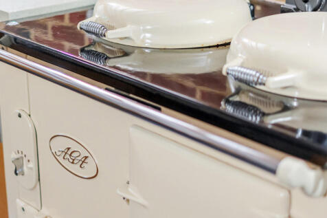 1365347-4-68f0148...