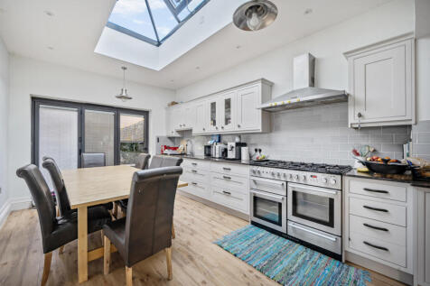 1374670-27-690e23...