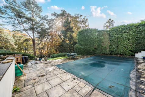 1375149-4-690deb3...