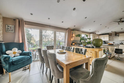 1386274-19-6931a5...