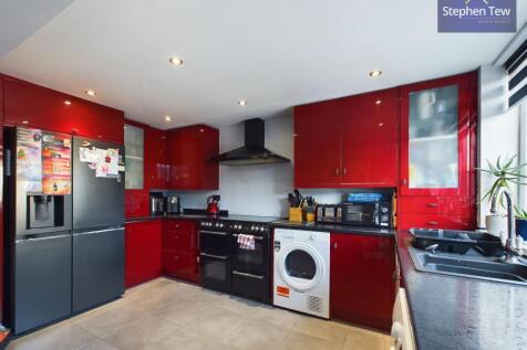 Kitchen/ Dining Room