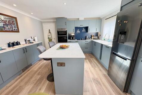 kitchen3.jpg