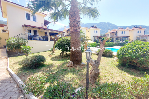 Triplex Villa
