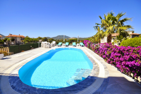 Private pool