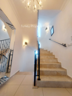 Descend Stairs