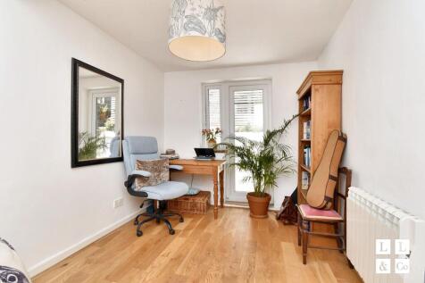 BEDOOM 2 / HOME OFFICE