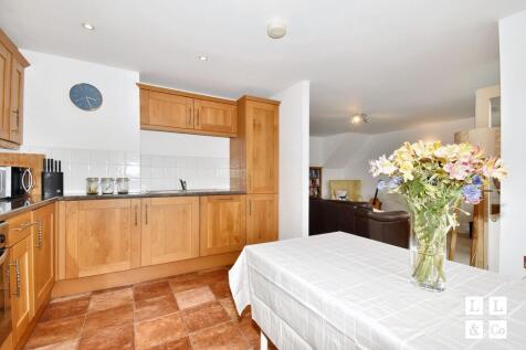 Kitchen / dining area