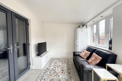 Diner/ Entertaining Room