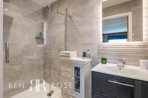 Master Ensuite