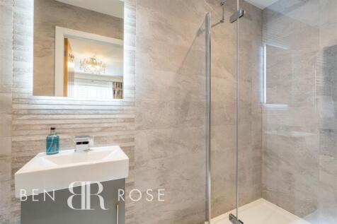 Bedroom Two Ensuite