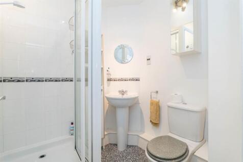 Master Bedroom Ensuite