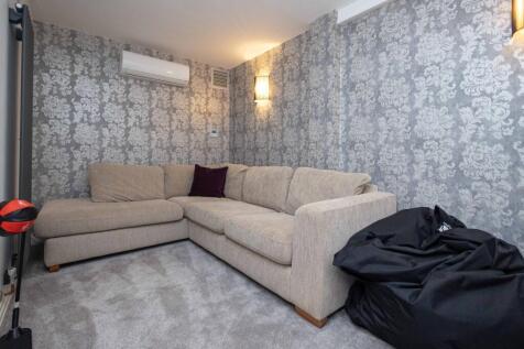 PlayCinema Room (2)