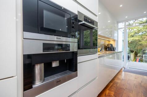 Kitchen Diner (1)