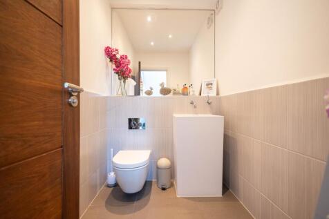 1st Floor WC