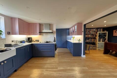 Kitchen.jpeg